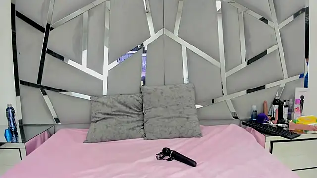 Catherinee69 x online show from 01/29/25, 02:51