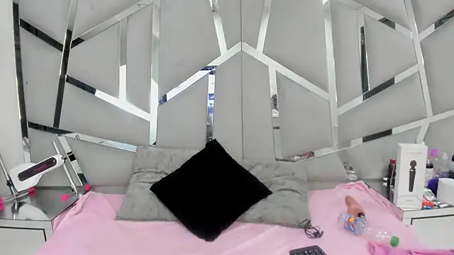 Catherinee69 x online show from 02/24/25, 03:23