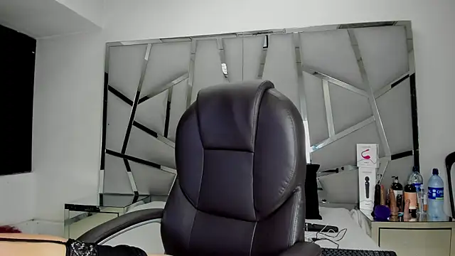 Catherinee69 x online show from 02/04/26, 04:18