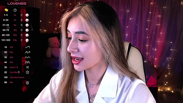 Snapshot of DarlaLike chatting on 01/16/25, 05:00 DarlaLike online show from 01/16/25, 05:00