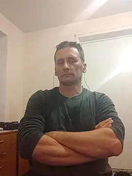 Snapshot of Viause_Kentauelle chatting on 02/25/25, 06:42 Viause Kentauelle online show from 02/25/25, 06:42