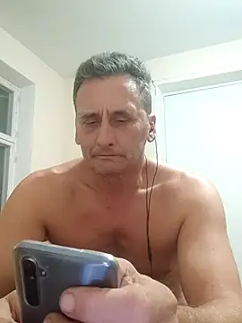 Snapshot of Viause_Kentauelle chatting on 09/28/25, 06:24 Viause Kentauelle online show from 09/28/25, 06:24