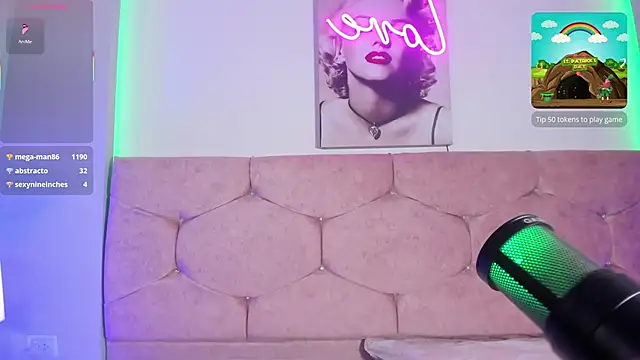 lunar leen online show from 03/18/25, 12:27