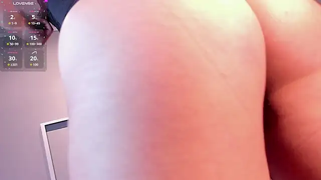 lunar leen online show from 12/03/25, 07:23