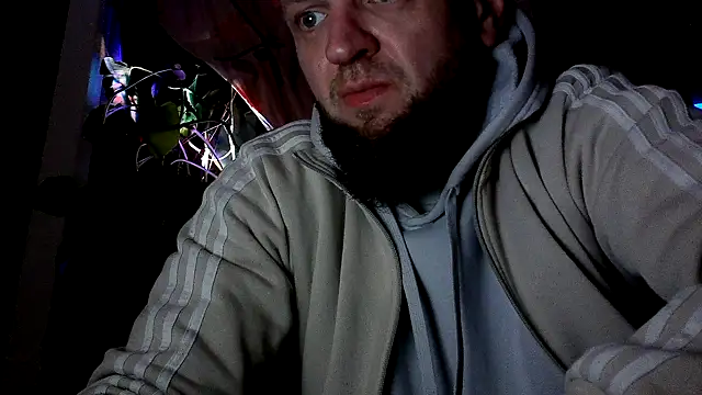 Snapshot of donhulio482 chatting on 03/15/25, 08:10 donhulio482 online show from 03/15/25, 08:10