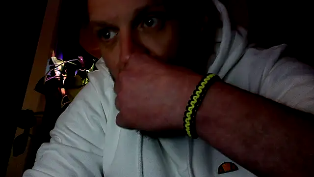 Snapshot of donhulio482 chatting on 03/16/25, 01:38 donhulio482 online show from 03/16/25, 01:38