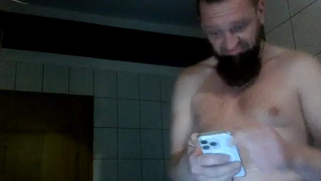 Snapshot of donhulio482 chatting on 10/29/25, 11:39 donhulio482 online show from 10/29/25, 11:39