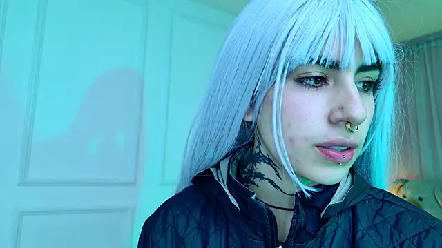 Snapshot of _Artemisa_X chatting on 10/17/25, 01:14 Artemisa X online show from 10/17/25, 01:14