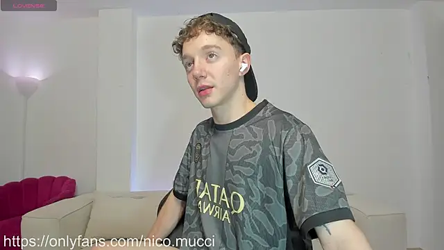 niico 18 online show from 12/31/24, 10:26