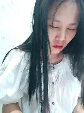 Snapshot of Lien-Yeu chatting on 02/12/25, 02:56 Lien-Yeu online show from 02/12/25, 02:56