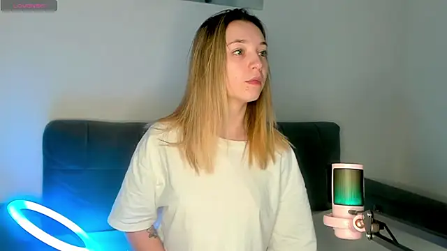 MiaThaine online show from 02/20/25, 01:36