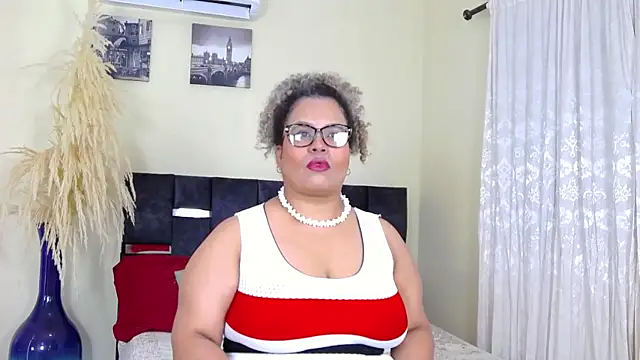 Snapshot of SammyHank chatting on 12/18/25, 07:53 SammyHank online show from 12/18/25, 07:53