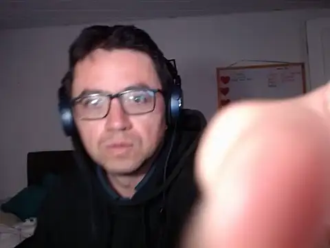 Diptongo online show from 12/22/25, 03:58