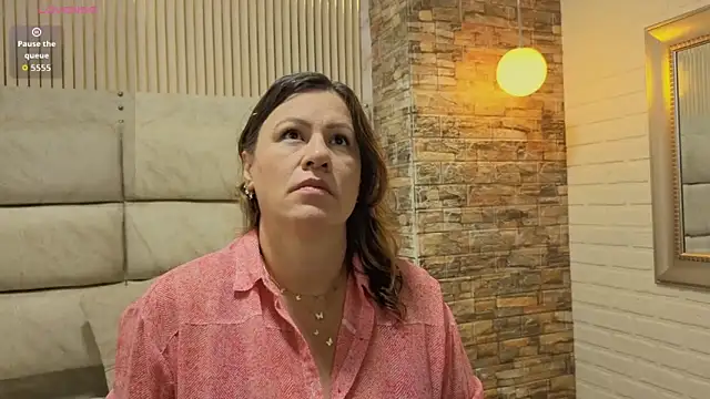 charlotte  G online show from 11/13/25, 09:19