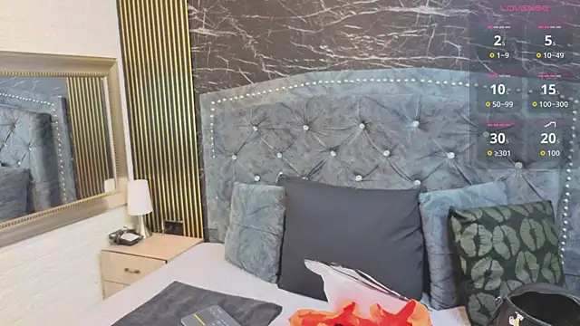 charlotte  G online show from 04/10/26, 11:15