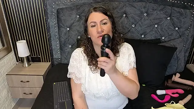 charlotte  G online show from 05/01/26, 09:58
