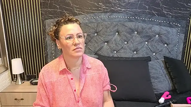 charlotte  G online show from 05/11/26, 02:45