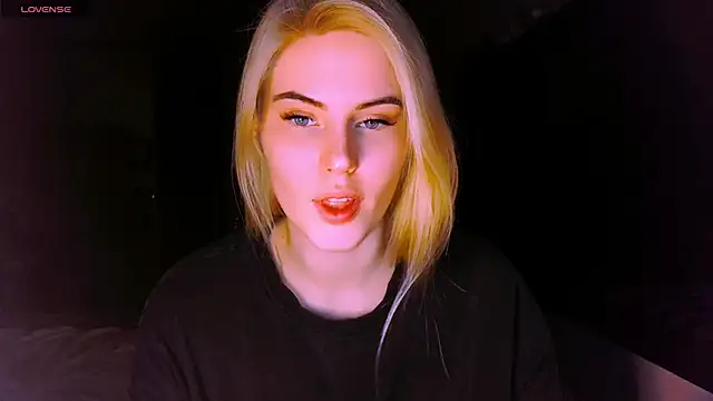 VoluptuousDreams online show from 03/13/25, 04:23