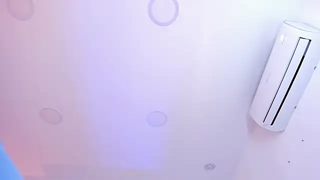 Snapshot of Scarlett_Morgan_ chatting on 02/14/25, 01:45 Scarlett Morgan online show from 02/14/25, 01:45