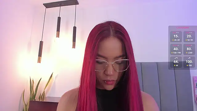 Snapshot of Scarlett_Morgan_ chatting on 11/22/25, 08:41 Scarlett Morgan online show from 11/22/25, 08:41