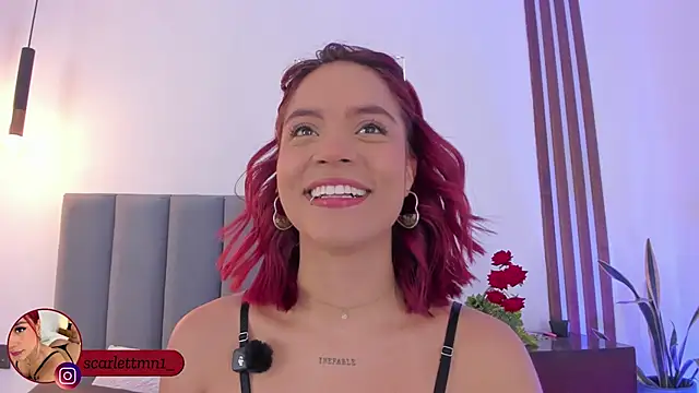 Snapshot of Scarlett_Morgan_ chatting on 12/17/25, 07:53 Scarlett Morgan online show from 12/17/25, 07:53