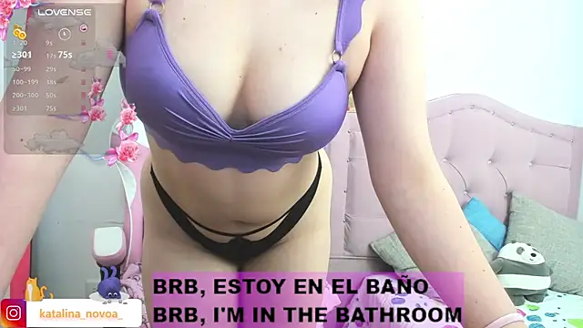 Katalina novoa online show from 10/22/25, 02:12