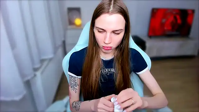 StellaLawless online show from 02/10/25, 11:45