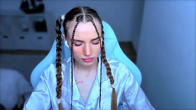 StellaLawless online show from 10/08/25, 08:28