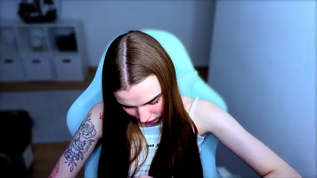 StellaLawless online show from 11/10/25, 11:09