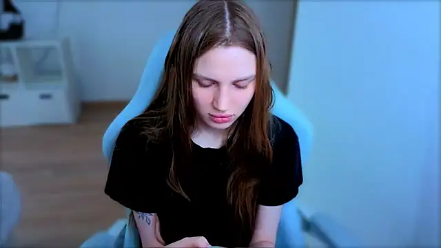 StellaLawless online show from 04/05/26, 10:34