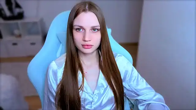 StellaLawless online show from 04/08/26, 07:36