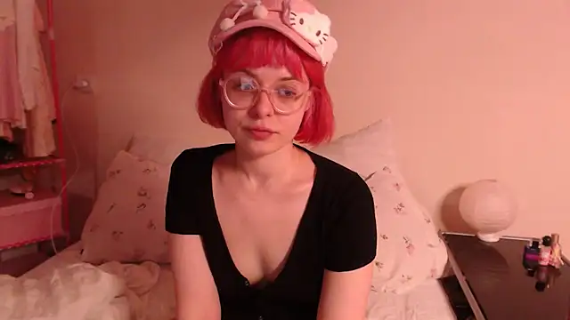 KatieMelone online show from 07/15/26, 08:36
