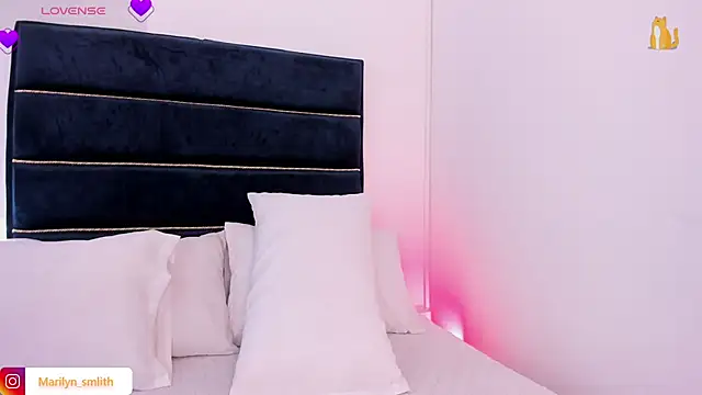 MarilynSmIith online show from 01/25/25, 02:25