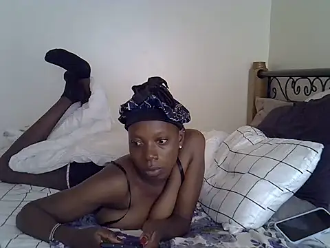 Sweet Bear online show from 03/10/25, 04:38