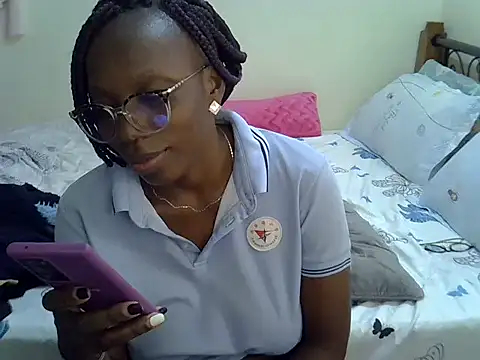 Sweet Bear online show from 11/12/25, 05:35