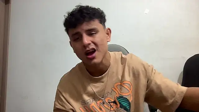 Snapshot of bob_petterson chatting on 01/02/25, 09:39 bob petterson online show from 01/02/25, 09:39