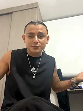 Snapshot of bob_petterson chatting on 10/19/25, 12:22 bob petterson online show from 10/19/25, 12:22