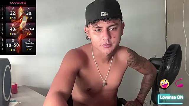 Snapshot of bob_petterson chatting on 11/20/25, 03:56 bob petterson online show from 11/20/25, 03:56