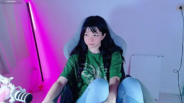 Snapshot of stephybrown chatting on 05/07/26, 11:32 stephybrown online show from 05/07/26, 11:32