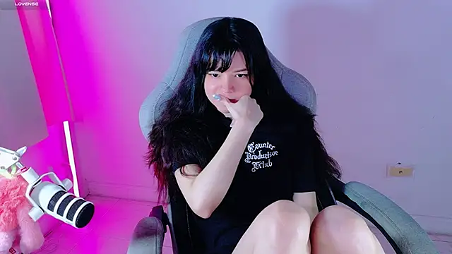 Snapshot of stephybrown chatting on 06/03/26, 09:42 stephybrown online show from 06/03/26, 09:42