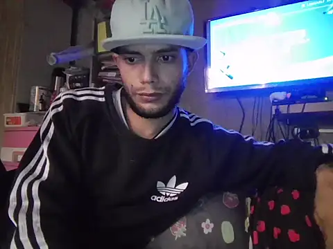 Snapshot of boxsexy25 chatting on 09/10/25, 07:14 boxsexy25 online show from 09/10/25, 07:14