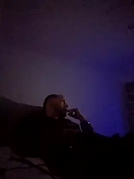 denisxlRo online show from 12/17/24, 02:33