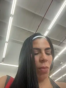 valecruz903 online show from 02/12/26, 03:40