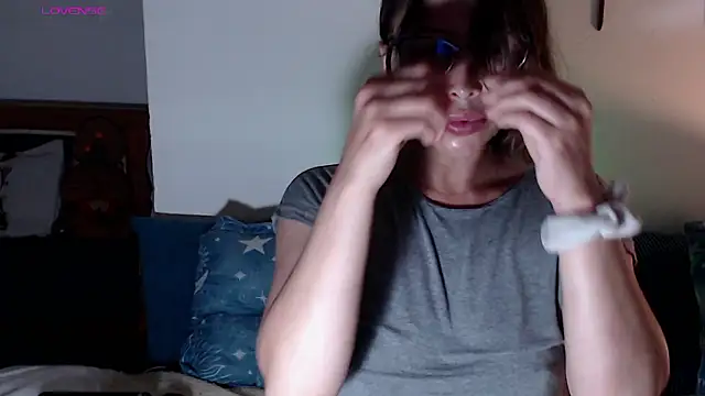 velvet lips01 online show from 03/23/26, 08:46