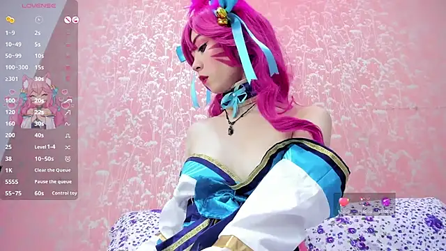 Snapshot of NEZUKO_MITSURI chatting on 06/15/26, 05:59 NEZUKO MITSURI online show from 06/15/26, 05:59