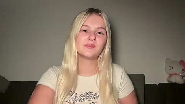 Snapshot of Allylove03 chatting on 07/15/26, 04:12 Allylove03 online show from 07/15/26, 04:12