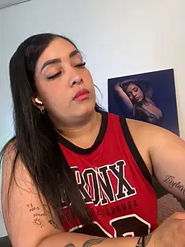 Snapshot of Sheeryl__ chatting on 10/09/25, 06:17 Sheeryl online show from 10/09/25, 06:17