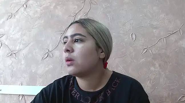 Miabonnett  online show from 01/27/25, 01:41