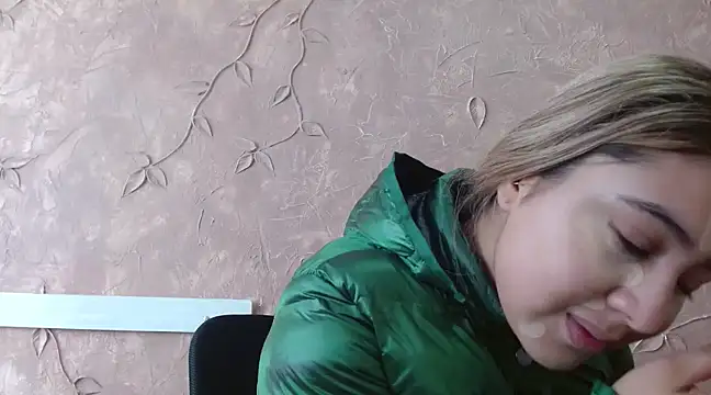 Miabonnett  online show from 02/08/25, 01:11