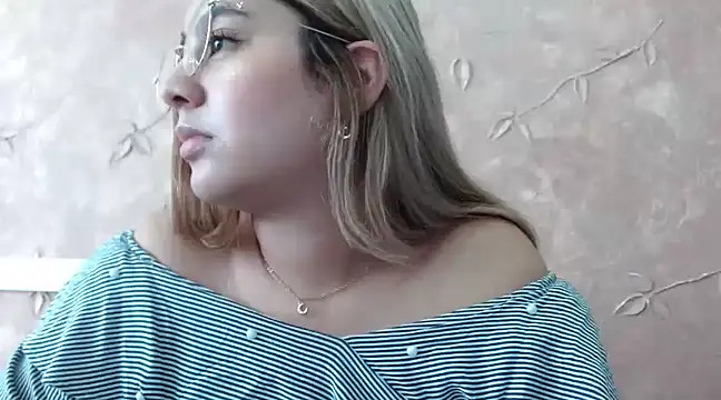 Miabonnett  online show from 02/26/25, 03:08